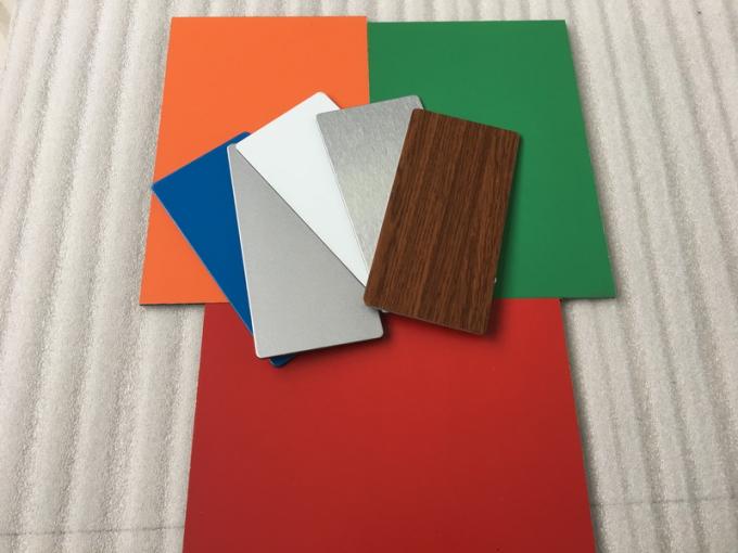 Facile de maintenir la feuille composée en aluminium imperméable avec 70 couleurs facultatives