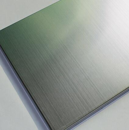 Panneaux de revêtement composés d'acier inoxydable de finissage mat avec la fonction d'isolation thermique