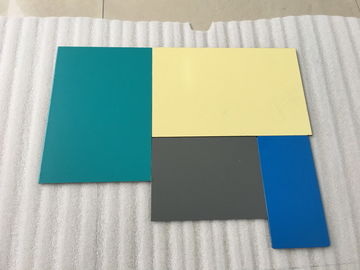 Chine Toxicité composée en aluminium adaptée aux besoins du client de panneau de la couleur PVDF anti- avec la surface douce fournisseur