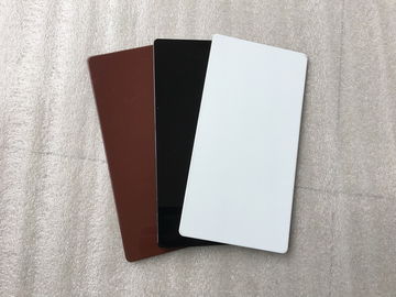 Chine Panneaux en aluminium noirs de signe/matériel imperméable de signe avec l'uniformité de couleur fournisseur